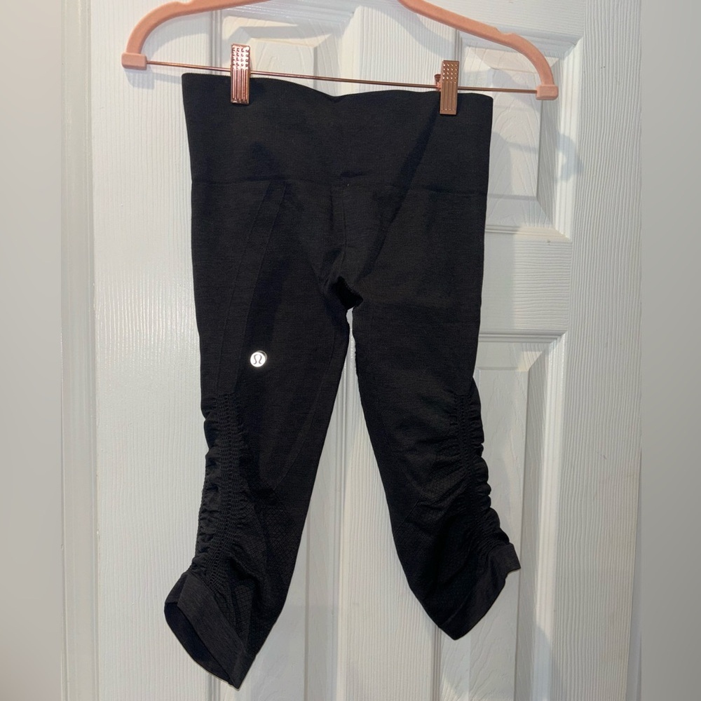 Lululemon - Picture 7 of 9